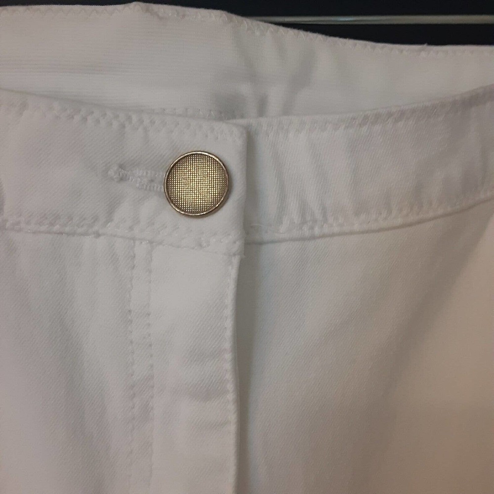 Chico's Sz3 White Denim Shorts Casual Comfort Versatile - Picture 3 of 6